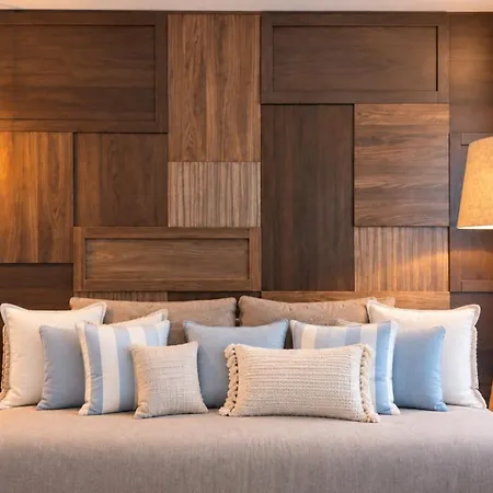 The Coastal Family & Friends Hotel